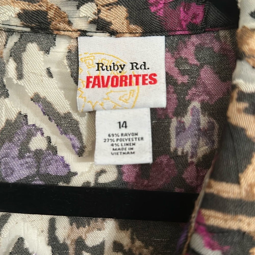 Ruby Rd. Black Button Down Shirt with Boxy Fit - Picture 2 of 7